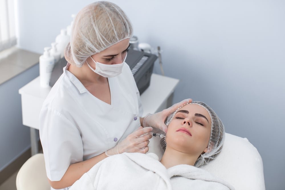 Botox en fillers voor een jeugdige uitstraling zonder operatie
