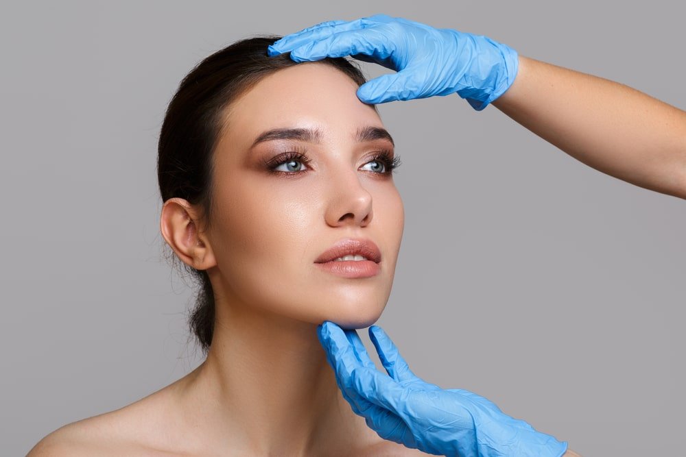 Facial,Beauty.,Portrait,Of,A,Beautiful,Young,Woman,With,Perfect
